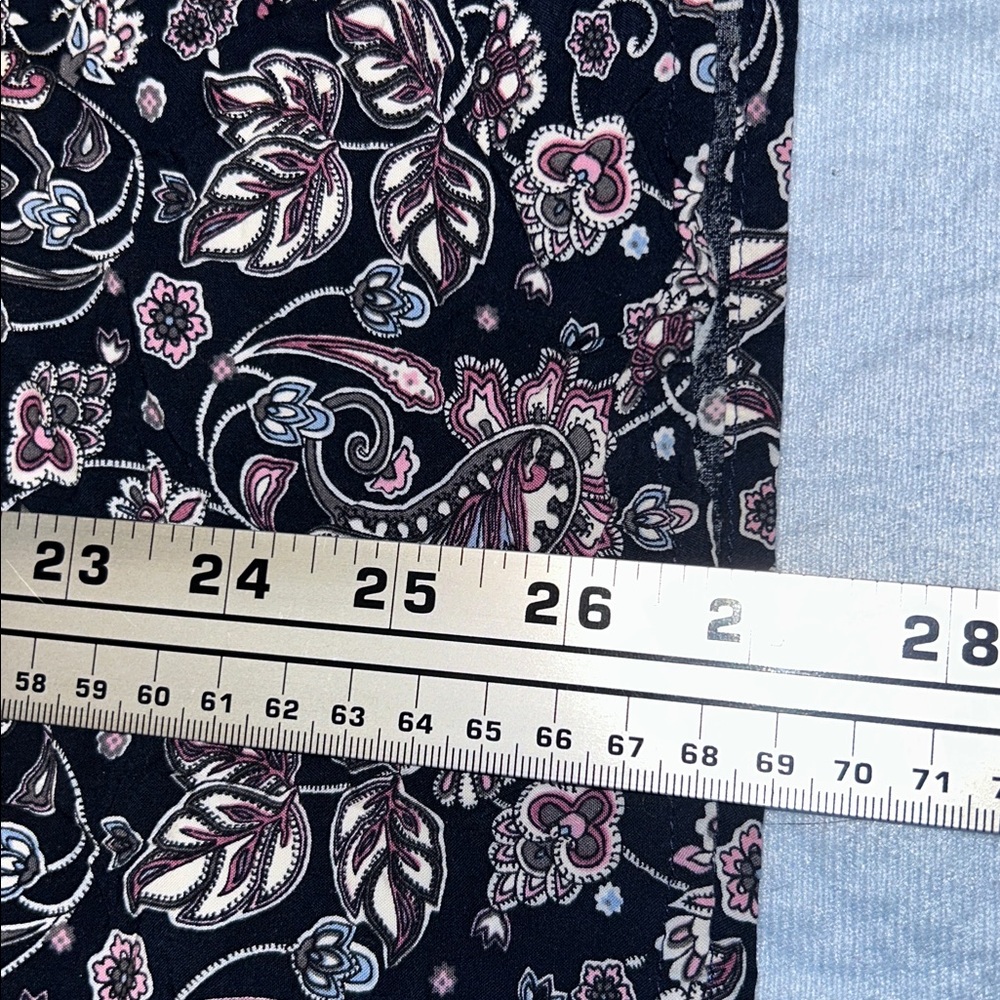Croft & Barrow 3X Woman Rayon Floral Paisley Leaf Pattern Button Up Blouse - Picture 11 of 13